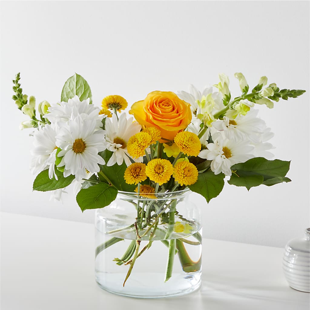Sun Salutation Bouquet – The Rose Shop, Kerrville TX