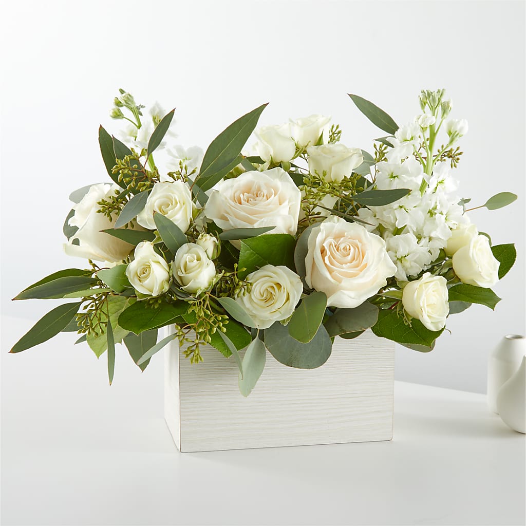 Fresh Linen Box Bouquet – The Rose Shop, Kerrville TX
