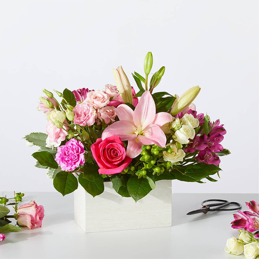 Sweetberry Box – A Florist Original – The Rose Shop, Kerrville TX