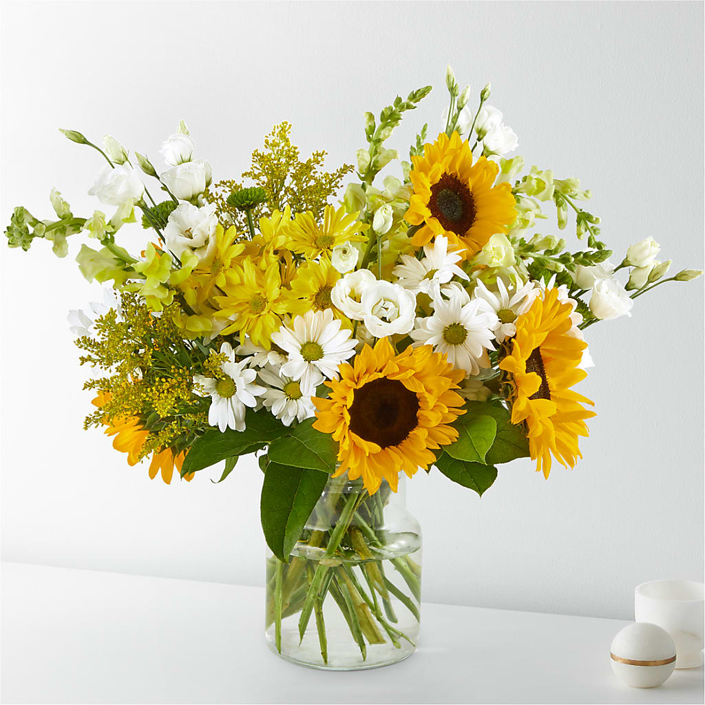 Hello Sunshine Bouquet – The Rose Shop, Kerrville TX