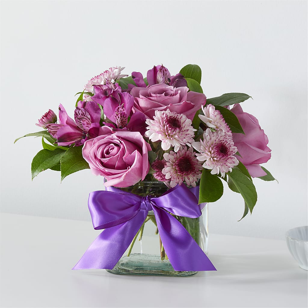Sugarplum Bouquet – The Rose Shop, Kerrville TX