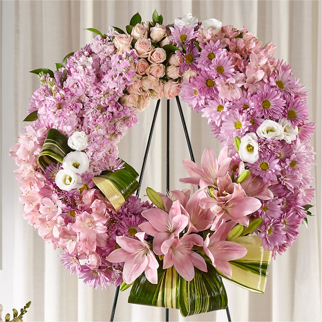 Gift of Warmth Wreath – The Rose Shop, Kerrville TX