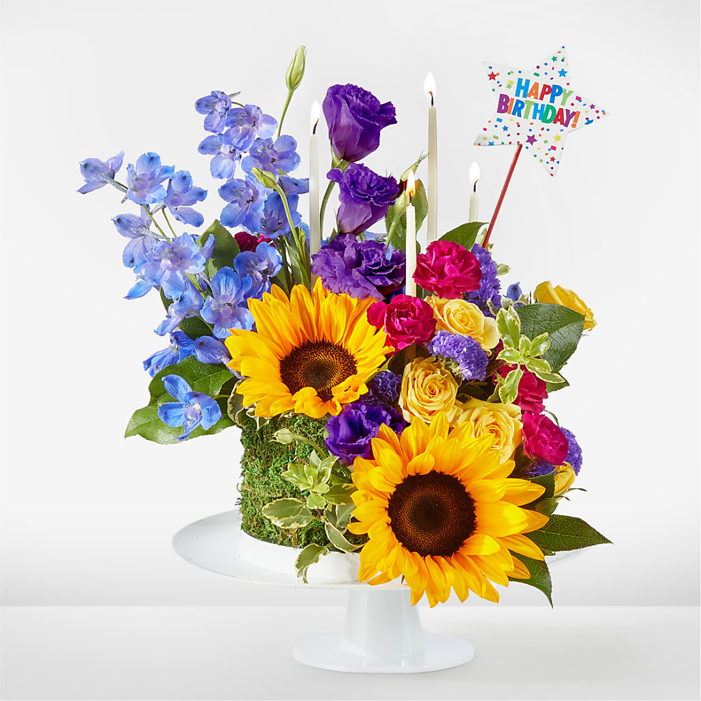 Star of the Day Floral Cake – The Rose Shop, Kerrville TX