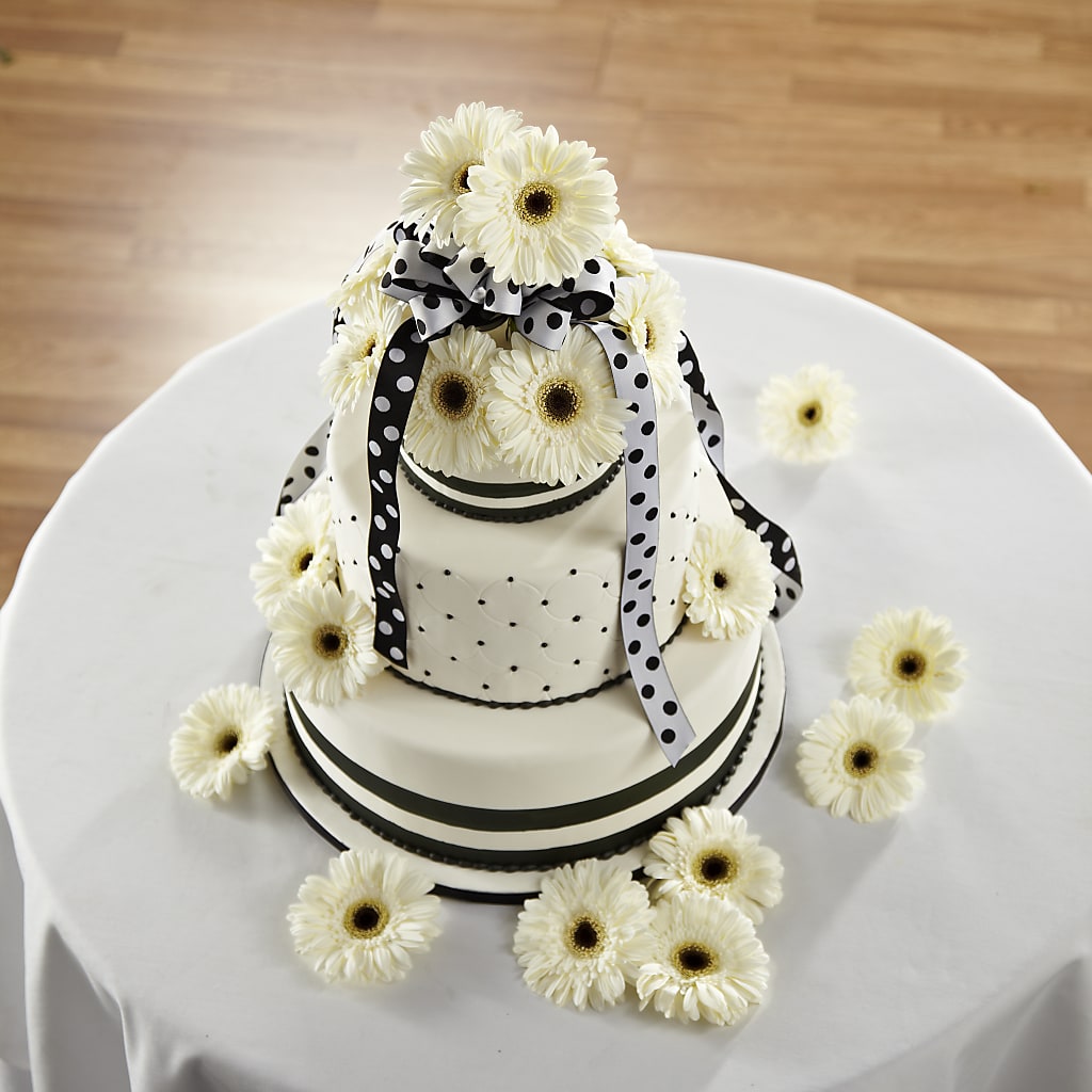 Simple Sophistication Cake Décor – The Rose Shop, Kerrville TX