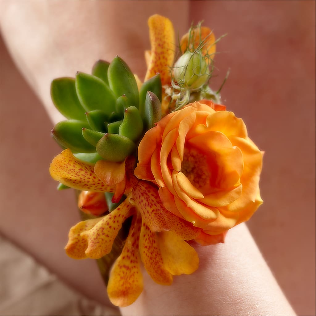 Irresistible Love Wrist Corsage – The Rose Shop, Kerrville TX