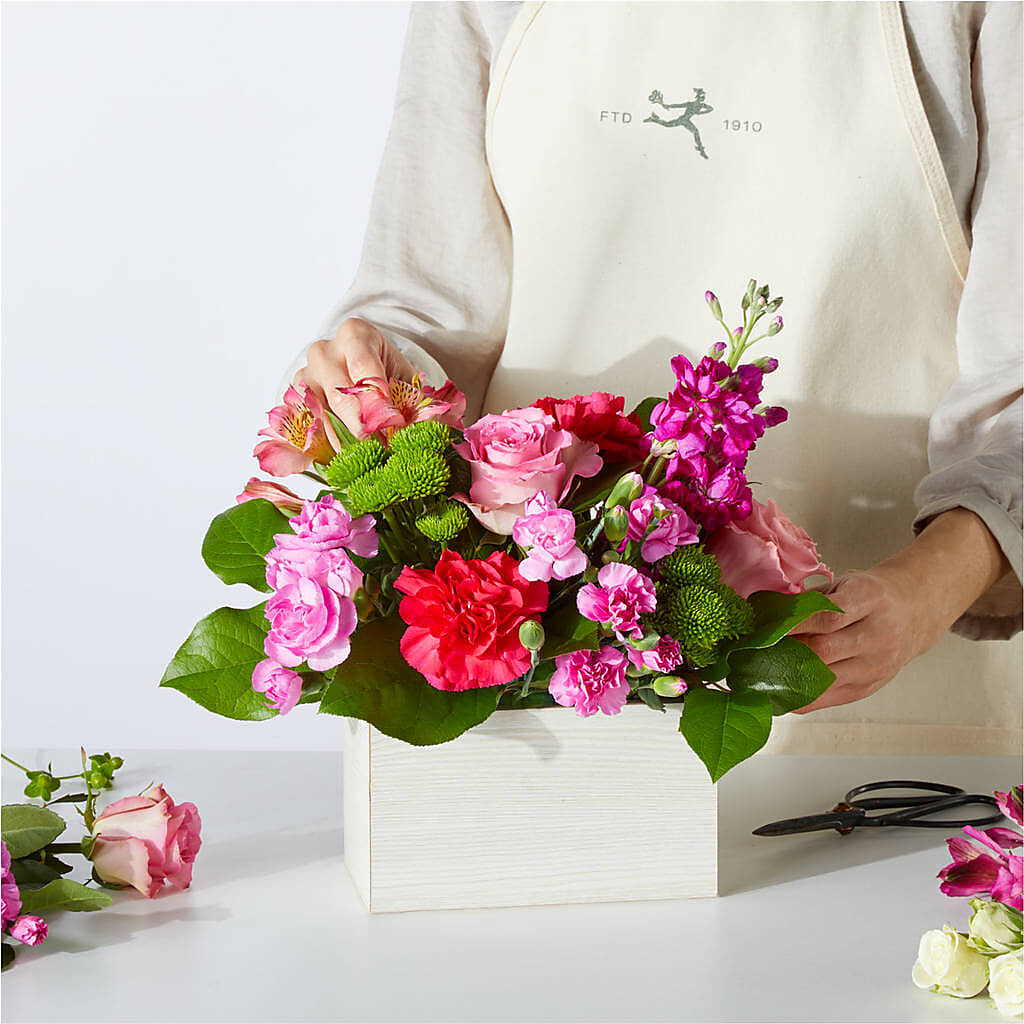 Sweetberry Box – A Florist Original –  The Rose Shop, Kerrville TX