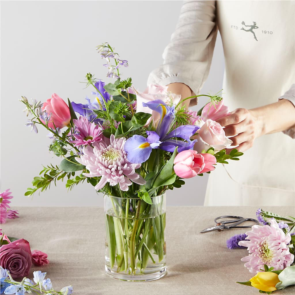 Pastel Tradition - A Florist Original –  The Rose Shop, Kerrville TX