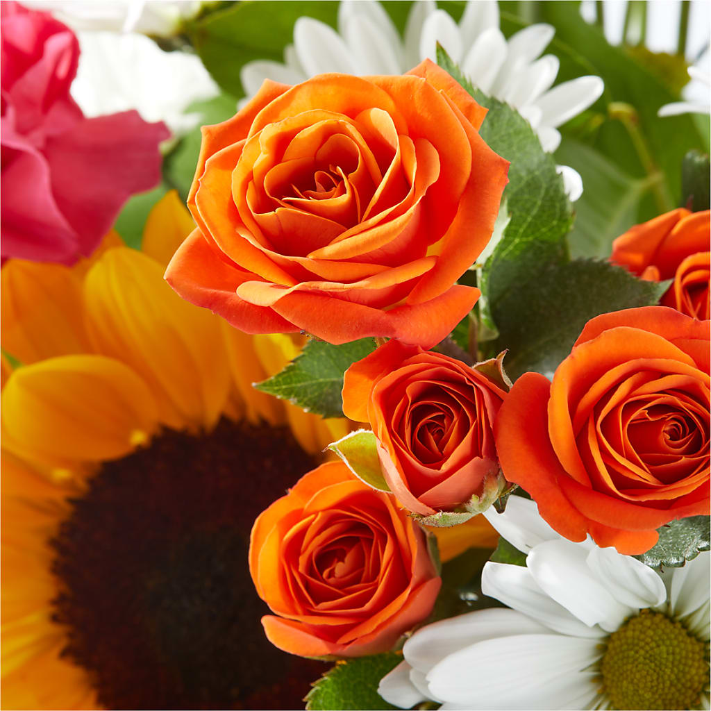 Sun-drenched Blooms Bouquet –  The Rose Shop, Kerrville TX
