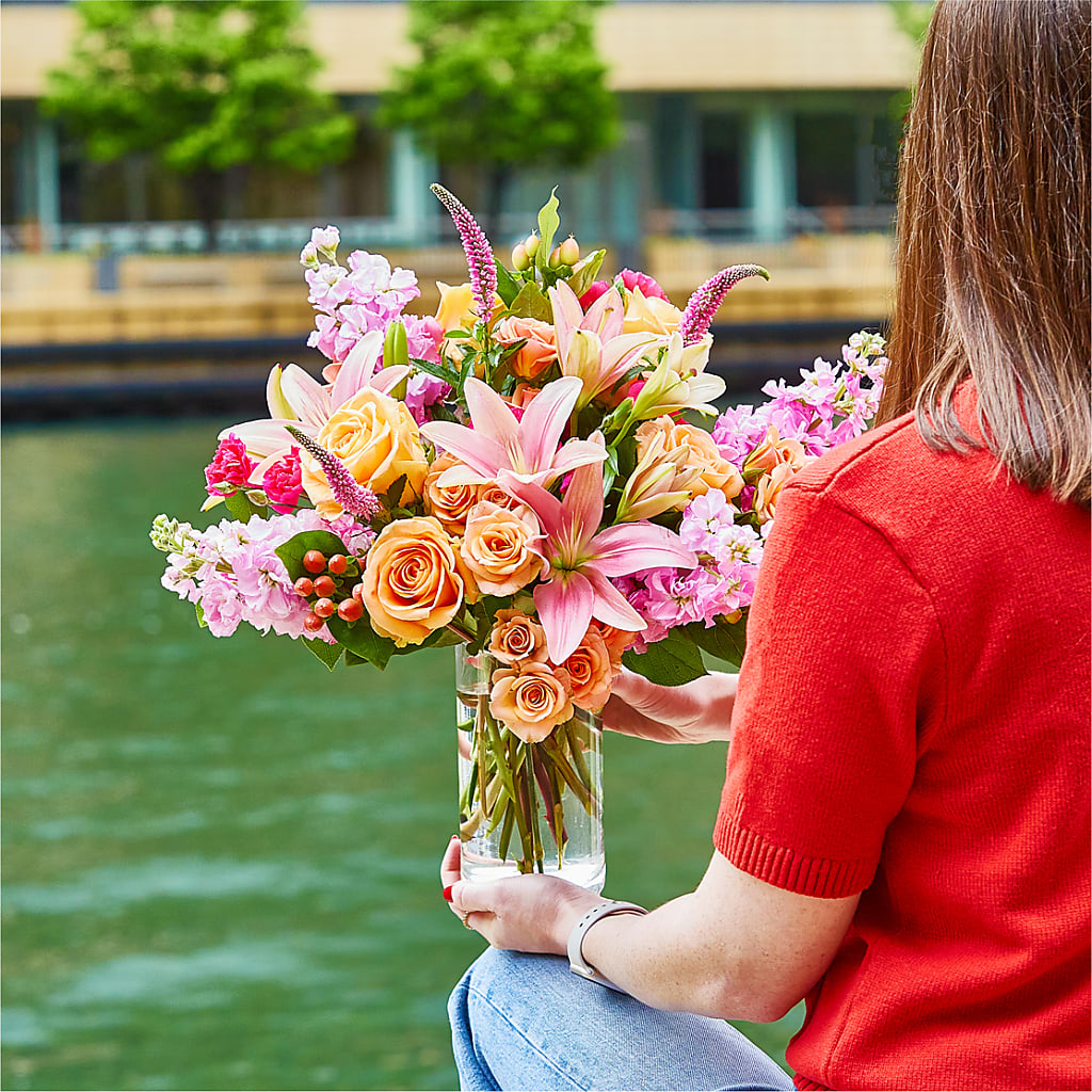 Bisous Bouquet –  The Rose Shop, Kerrville TX